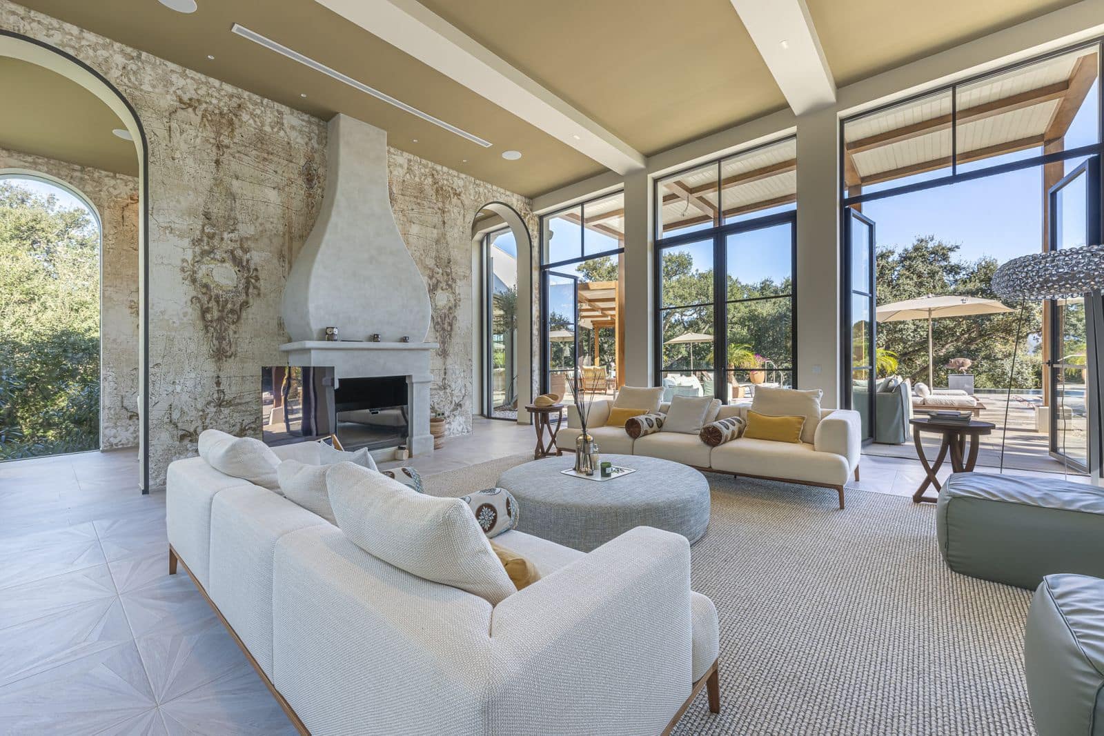 6 bedroom Villa for sale in Sotogrande - € 5,950,000 (Ref: 9504084)