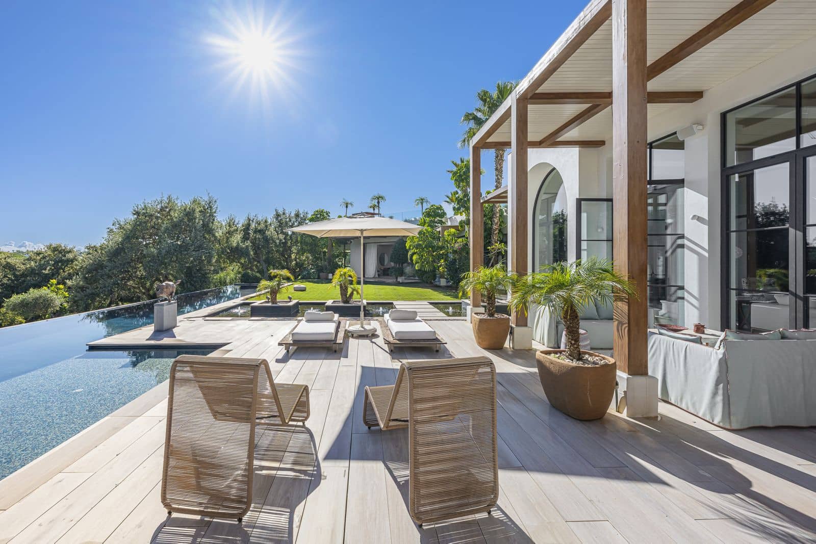 6 bedroom Villa for sale in Sotogrande - € 5,950,000 (Ref: 9504084)