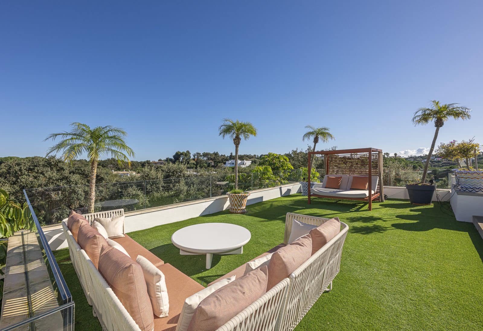 6 bedroom Villa for sale in Sotogrande - € 5,950,000 (Ref: 9504084)