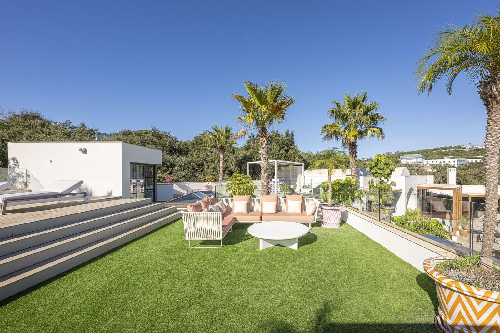 6 bedroom Villa for sale in Sotogrande - € 5,950,000 (Ref: 9504084)