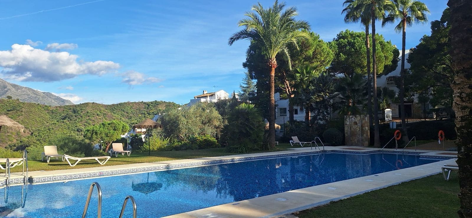 2 bedroom Apartment for sale in La Quinta - € 480,000 (Ref: 9504087)