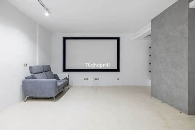 2 bedroom Townhouse for sale in Golden Mile, Marbella - € 1,295,000 (Ref: 9504089)