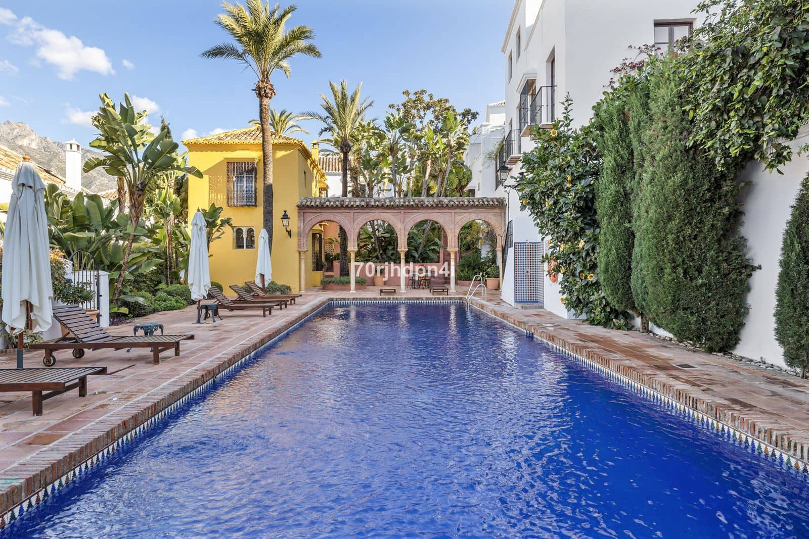 2 bedroom Townhouse for sale in Golden Mile - € 1,295,000 (Ref: 9504089)