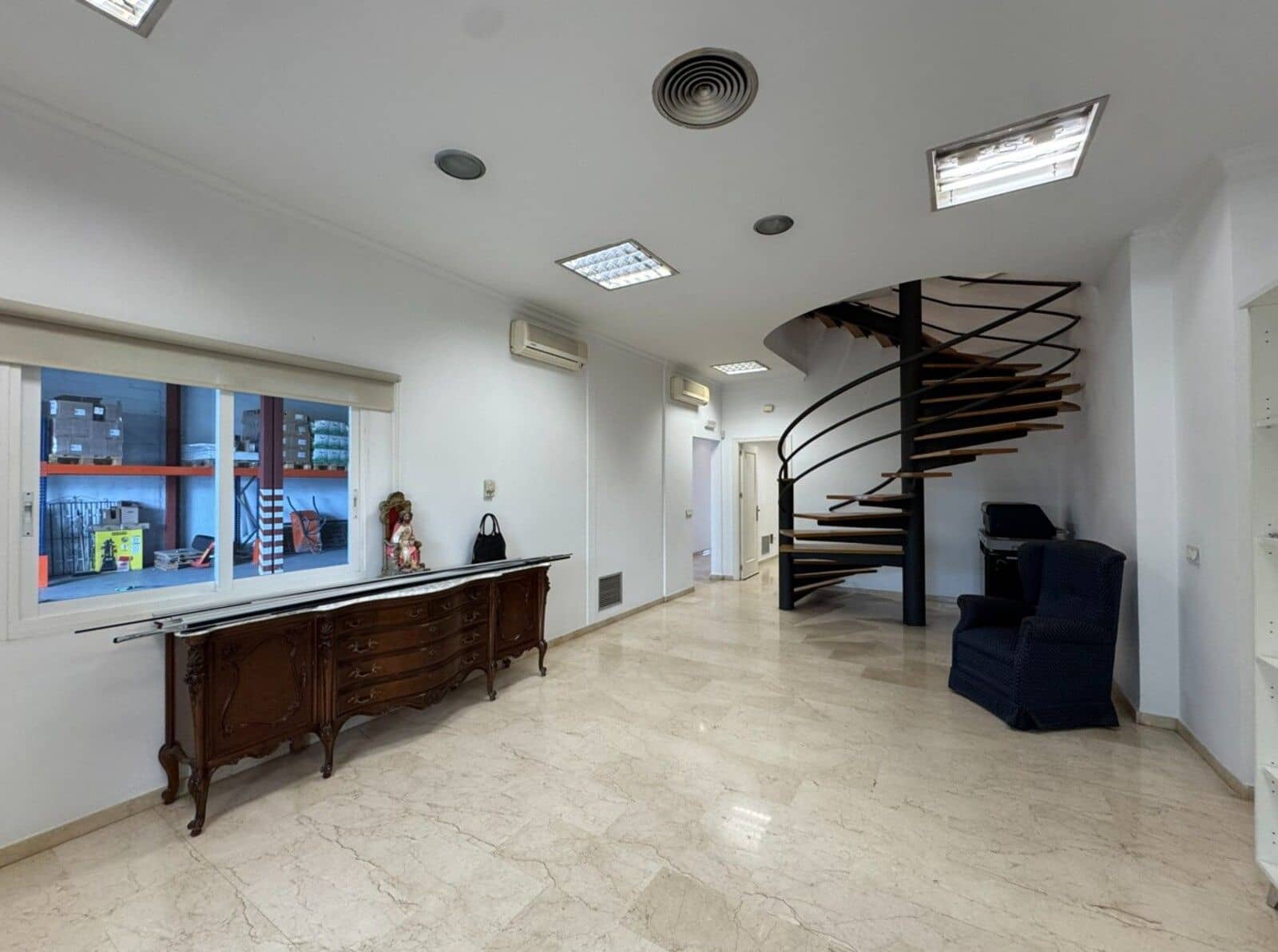 6 soveværelse Erhverv til salg i Marbella - € 1.210.000 (Ref: 9504093)