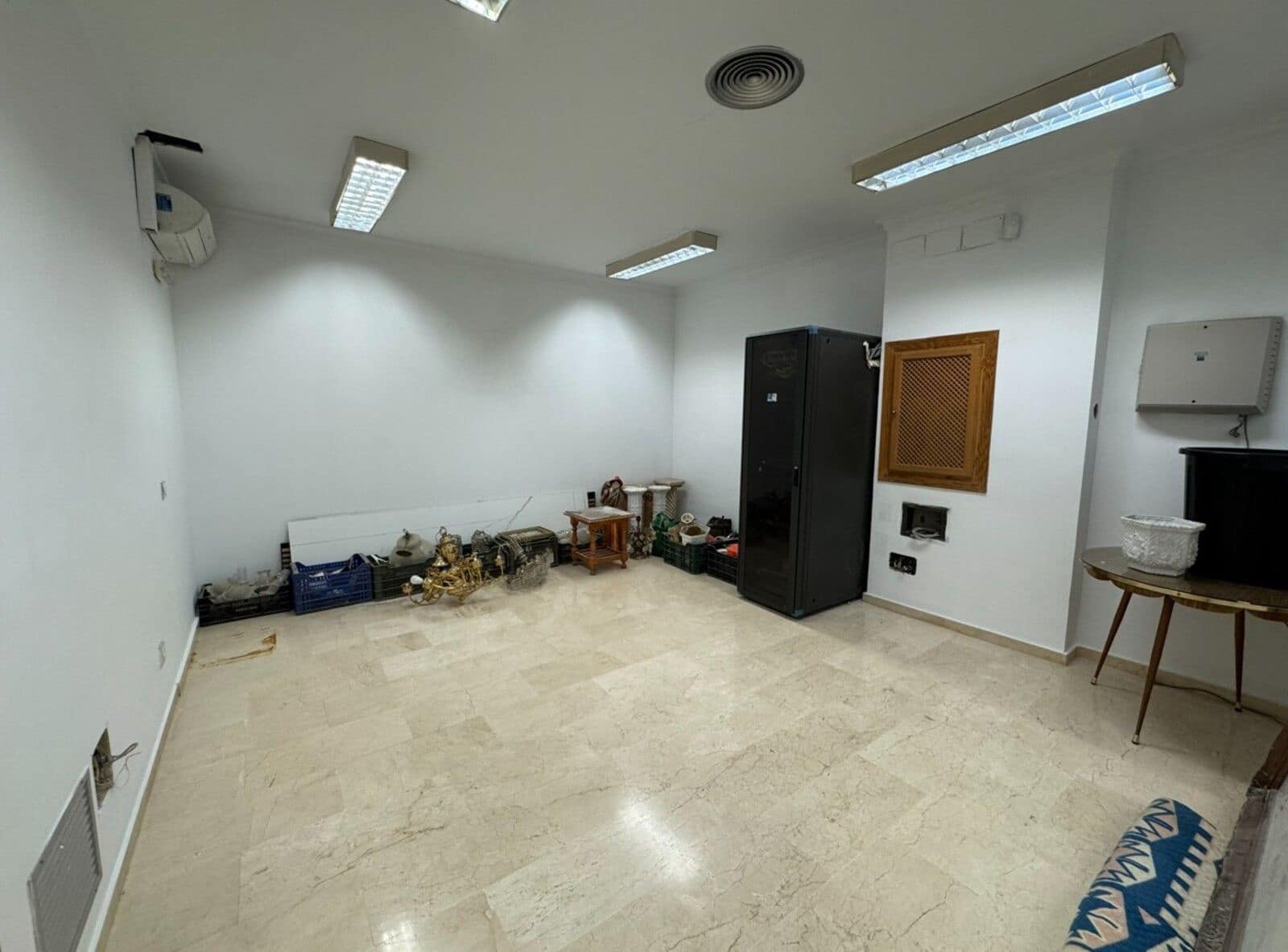 6 soveværelse Erhverv til salg i Marbella - € 1.210.000 (Ref: 9504093)