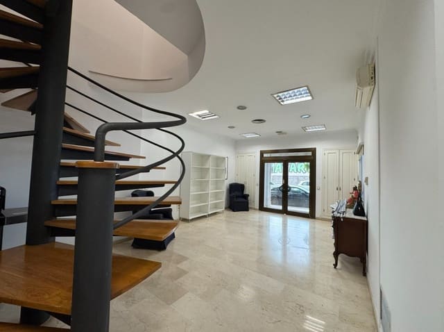 6 soveværelse Erhverv til salg i Marbella - € 1.210.000 (Ref: 9504093)