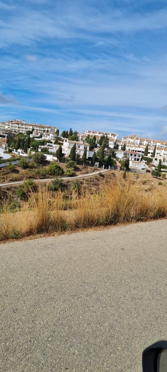 Building Plot for sale in Mijas Golf - € 1,167,600 (Ref: 9504095)