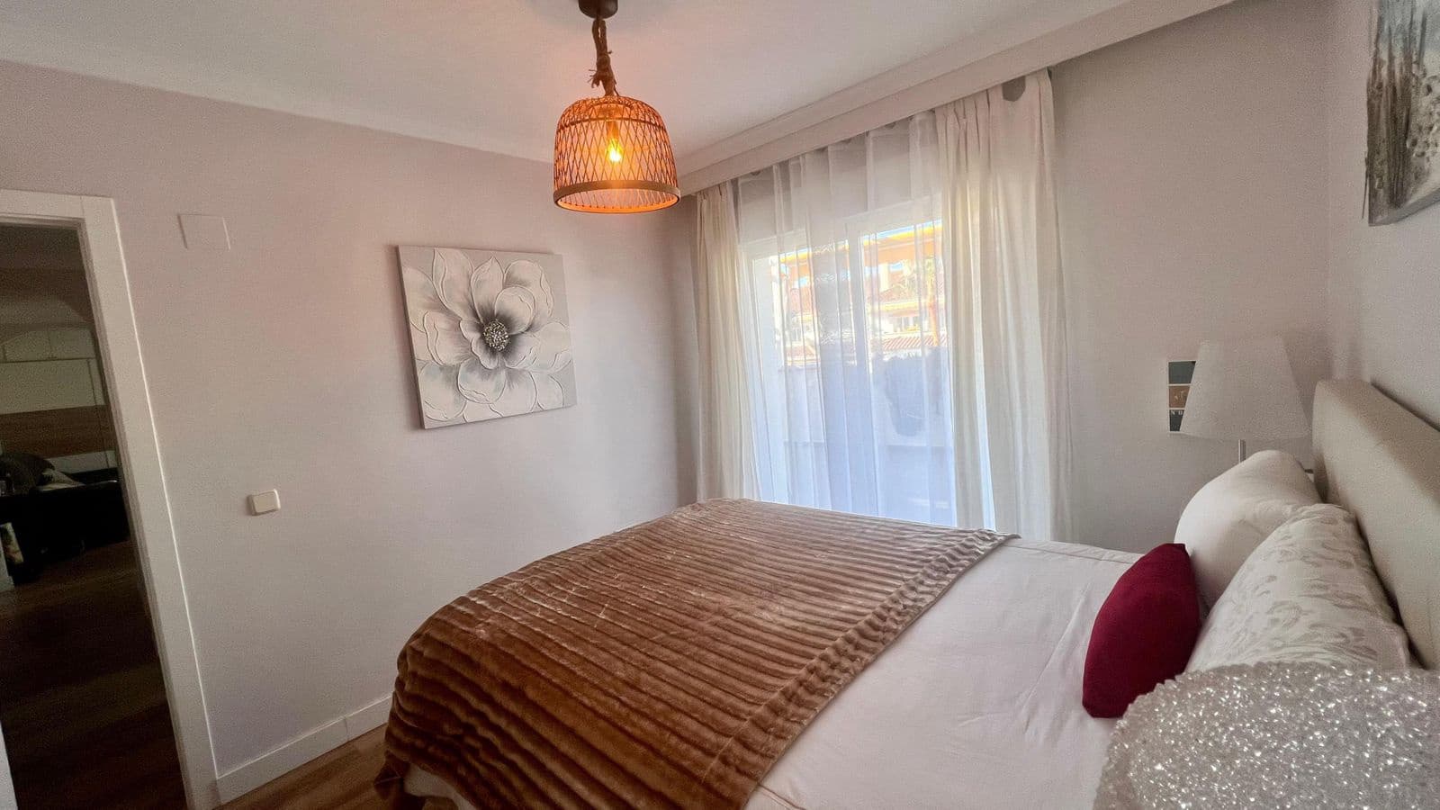 1 soverom Penthouse til salgs i Nueva Andalucia - € 400 000 (Ref: 9504096)