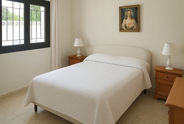 Chalet de 3 habitaciones en La Duquesa / Puerto de la Duquesa, Manilva en venta - 450.000 € (Ref: 9504098)