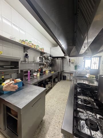 Bar/Restaurante en Estepona en venta - 840.000 € (Ref: 9504099)