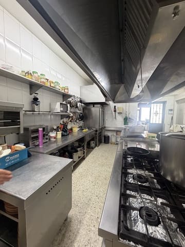 Bar/Restaurante en Estepona en venta - 840.000 € (Ref: 9504099)