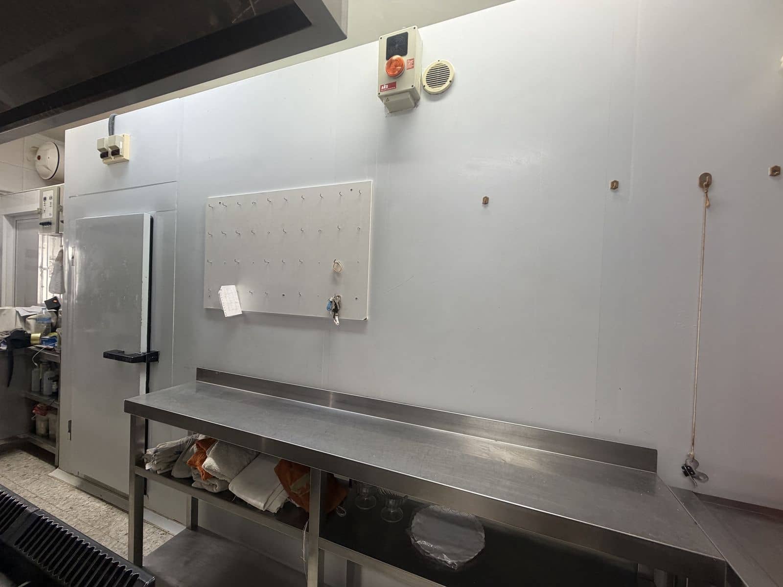 Bar/Restaurante en Estepona en venta - 840.000 € (Ref: 9504099)