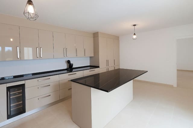 3 sypialnia Apartament na sprzedaż w San Roque - 599 000 € (Ref: 9504105)