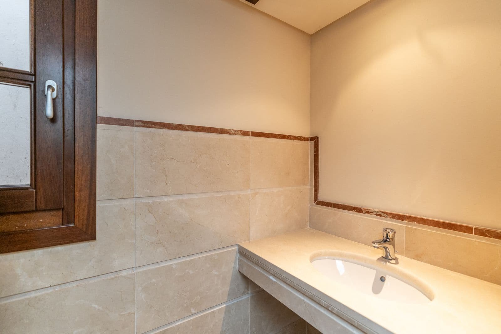 4 bedroom Villa for sale in El Paraiso - € 2,990,000 (Ref: 9504107)