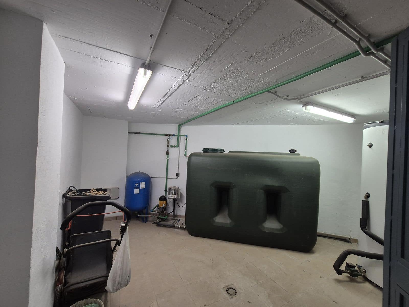 2 bedroom Villa for sale in San Pedro de Alcantara - € 1,100,000 (Ref: 9504108)