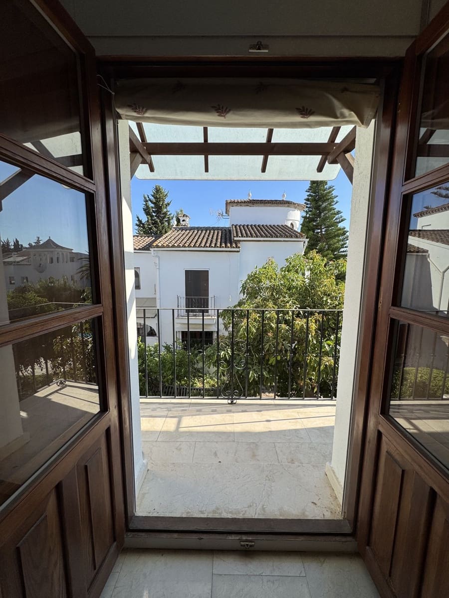 3 bedroom Semi-detached Villa for sale in Bel-Air - € 449,000 (Ref: 9504112)