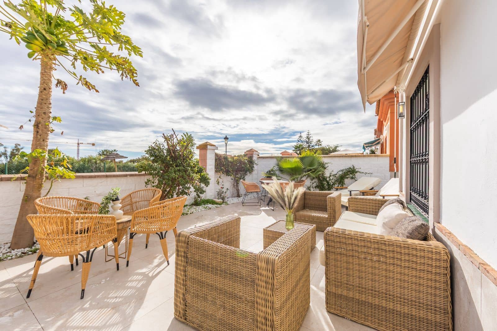3 bedroom Townhouse for sale in La Duquesa / Puerto de la Duquesa - € 550,000 (Ref: 9504113)