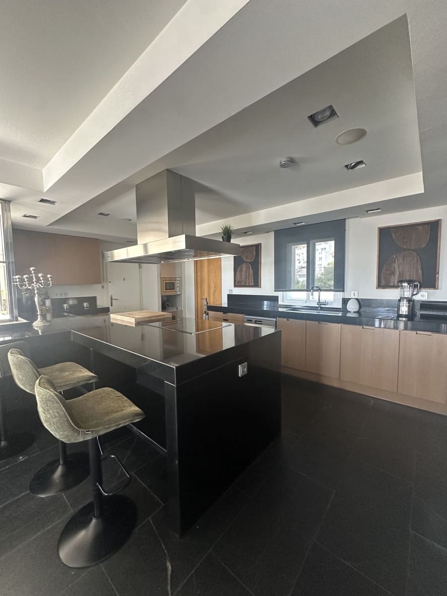 3 soverom Penthouse til salgs i Marbella - € 1 895 000 (Ref: 9504119)