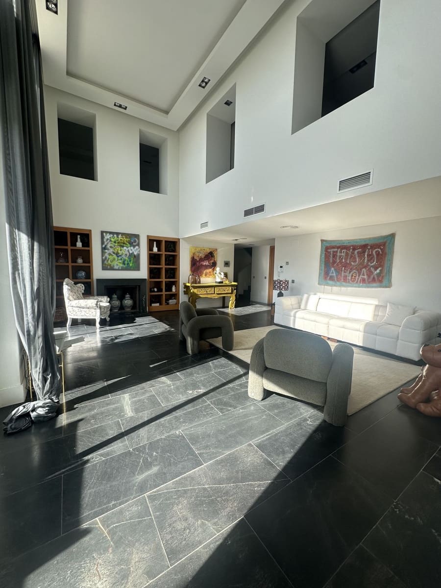 3 soverom Penthouse til salgs i Marbella - € 1 895 000 (Ref: 9504119)