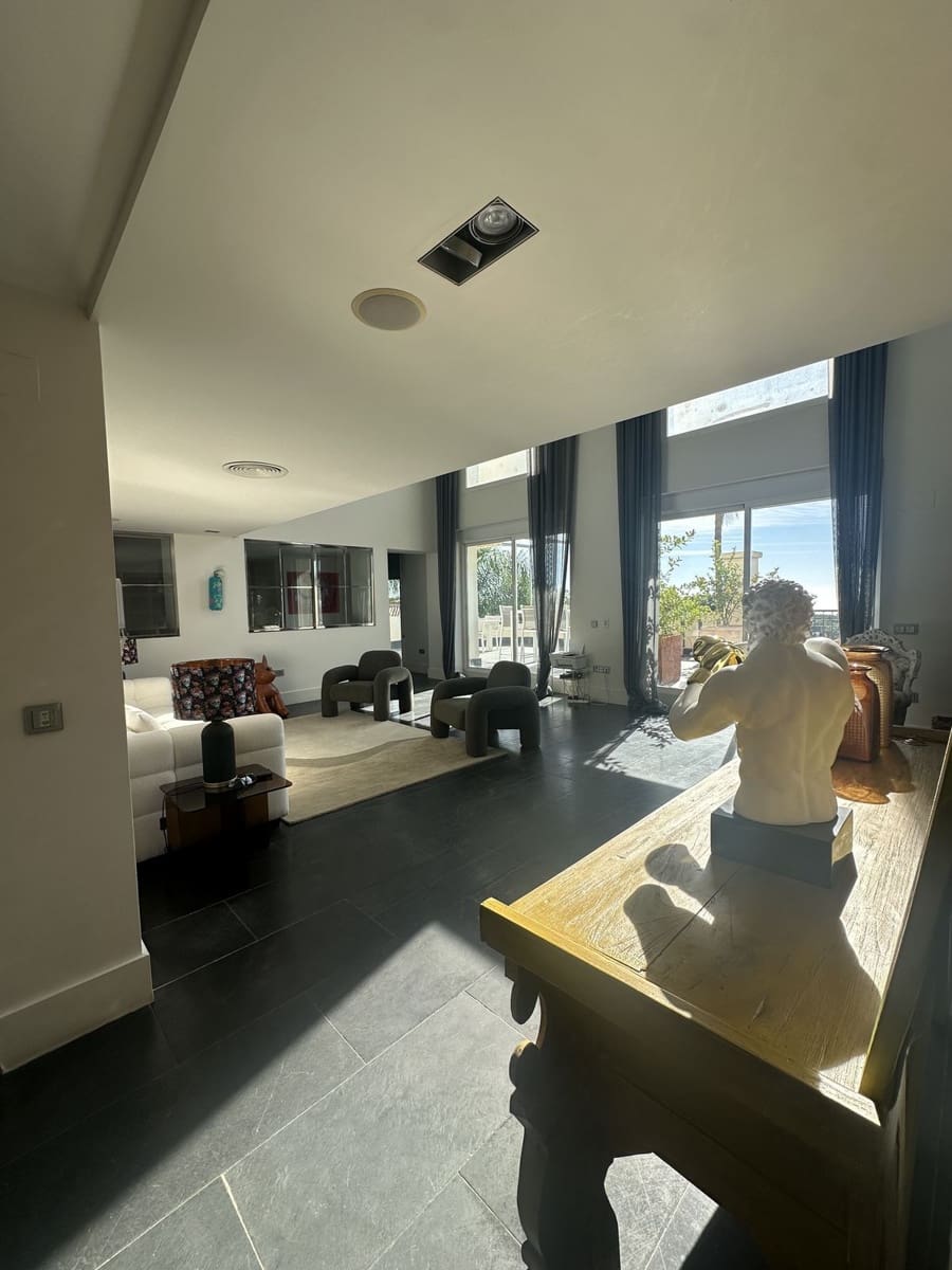 3 soverom Penthouse til salgs i Marbella - € 1 895 000 (Ref: 9504119)