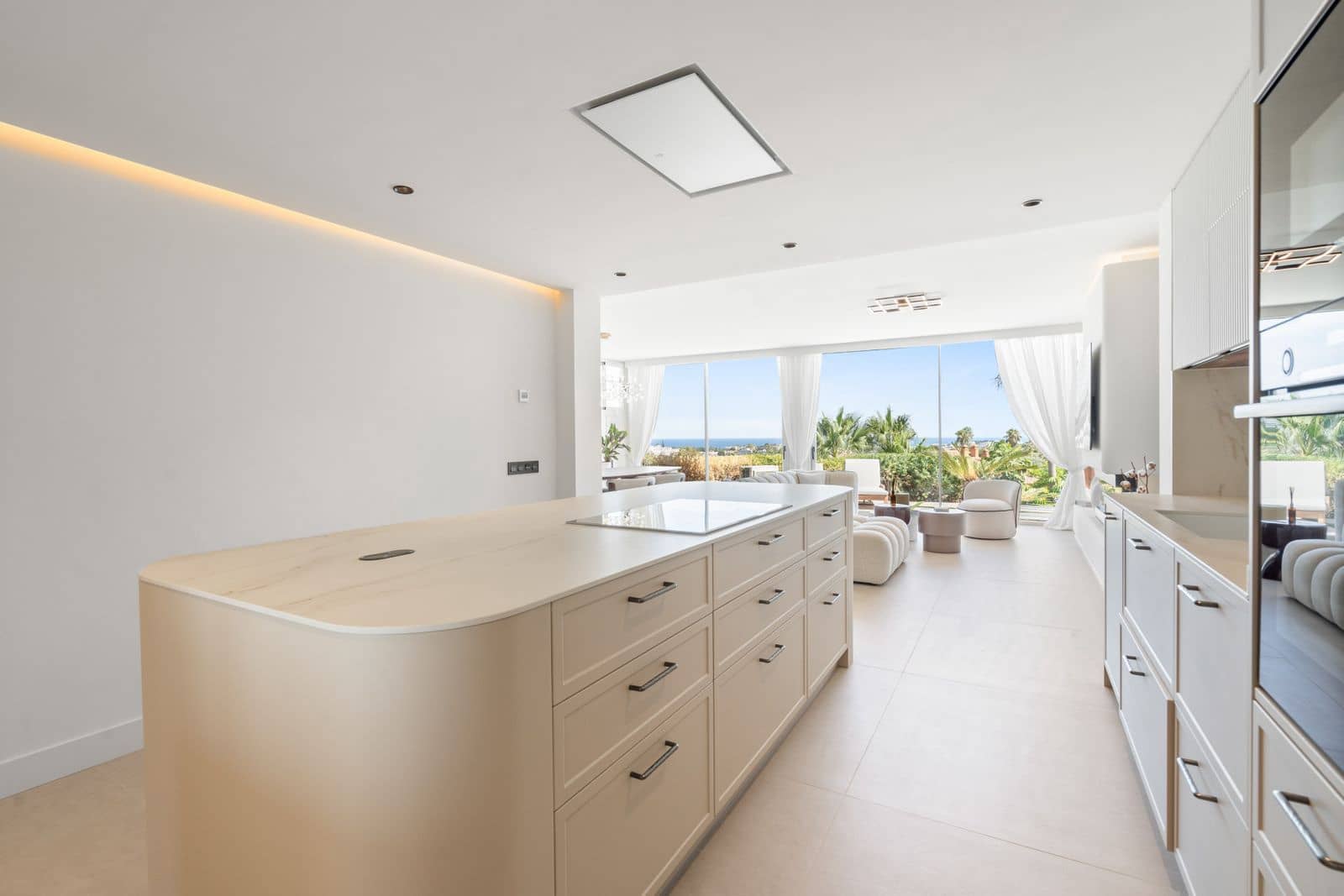 3 soverom Leilighet til salgs i Nueva Andalucia - € 1 200 000 (Ref: 9508549)