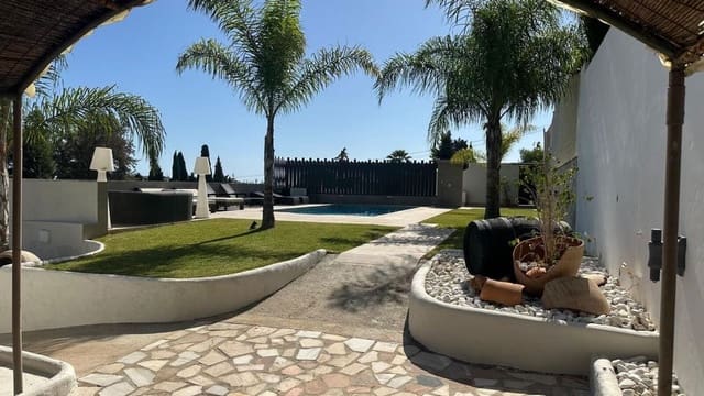2 makuuhuone Huvila myytävänä paikassa Guadalmina Alta, Marbella - 1 475 000 € (Ref: 9508562)