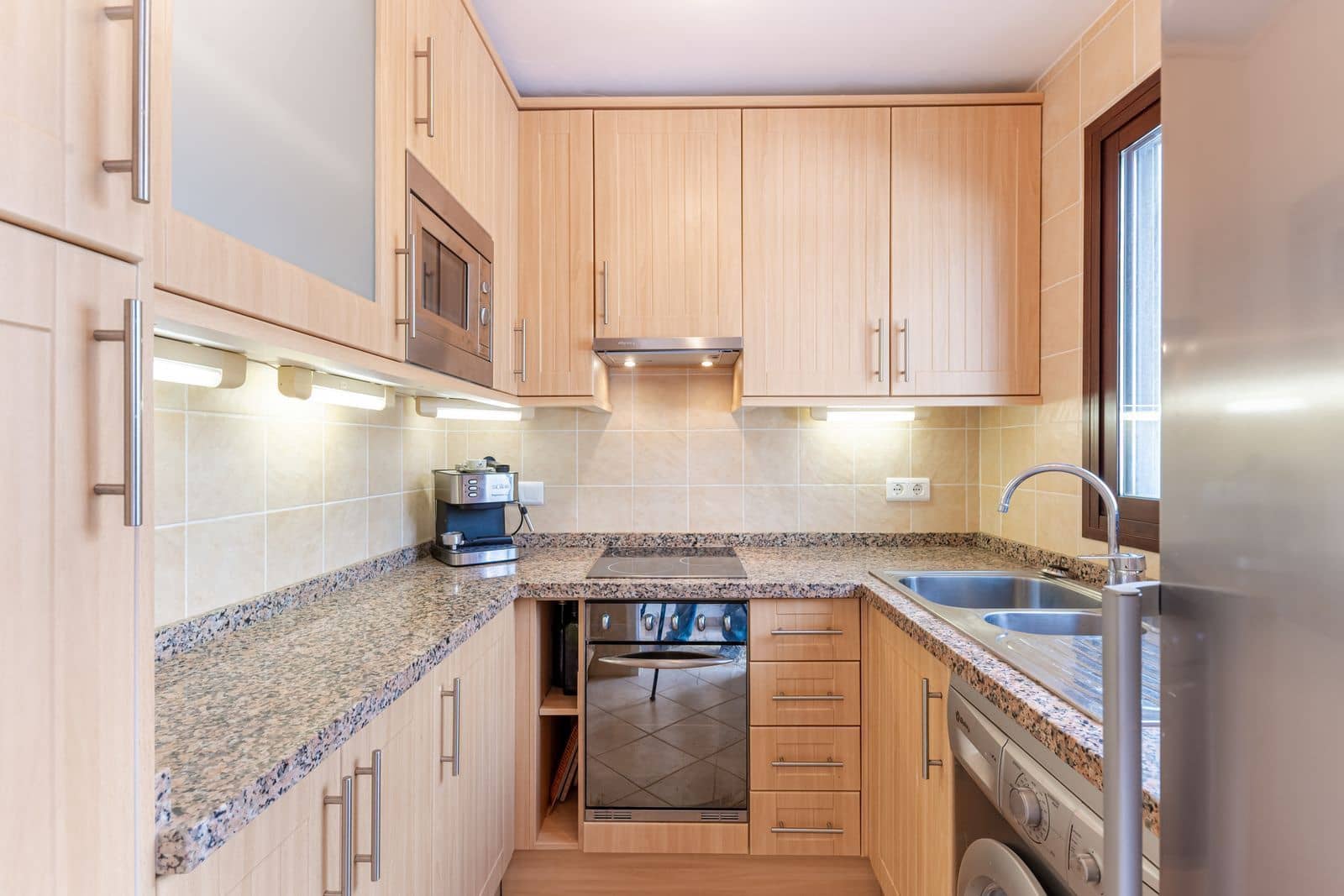 2 soverom Penthouse til salgs i Benahavis - € 315 000 (Ref: 9508563)