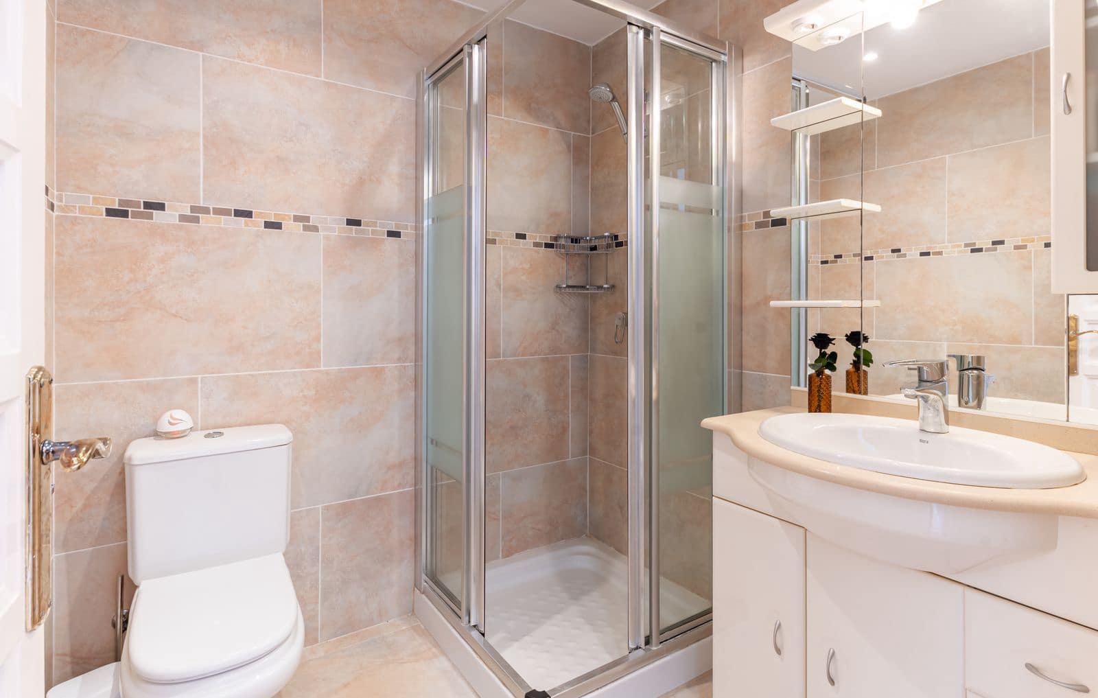 2 soverom Penthouse til salgs i Benahavis - € 315 000 (Ref: 9508563)