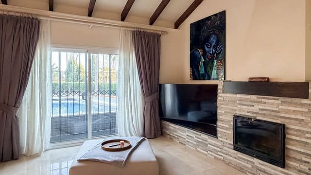 4 bedroom Villa for sale in Mijas Golf, Mijas - € 1,285,000 (Ref: 9508567)