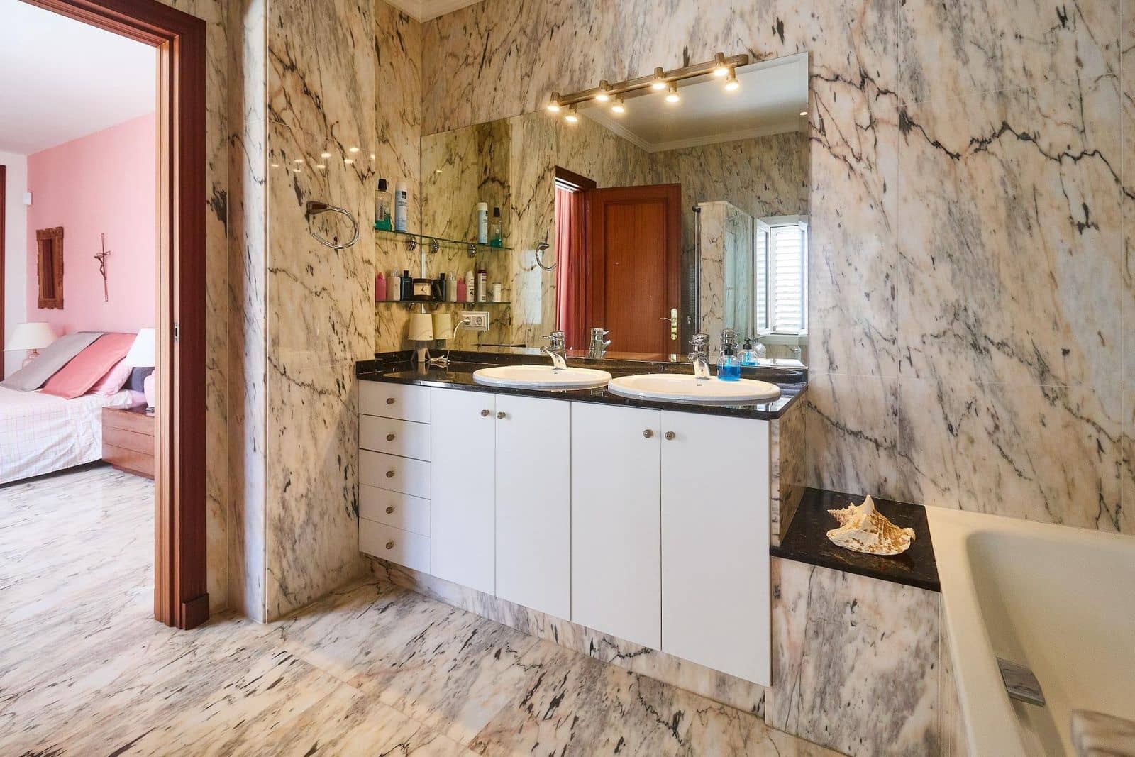 4 bedroom Villa for sale in Mijas Costa - € 1,300,000 (Ref: 9508568)