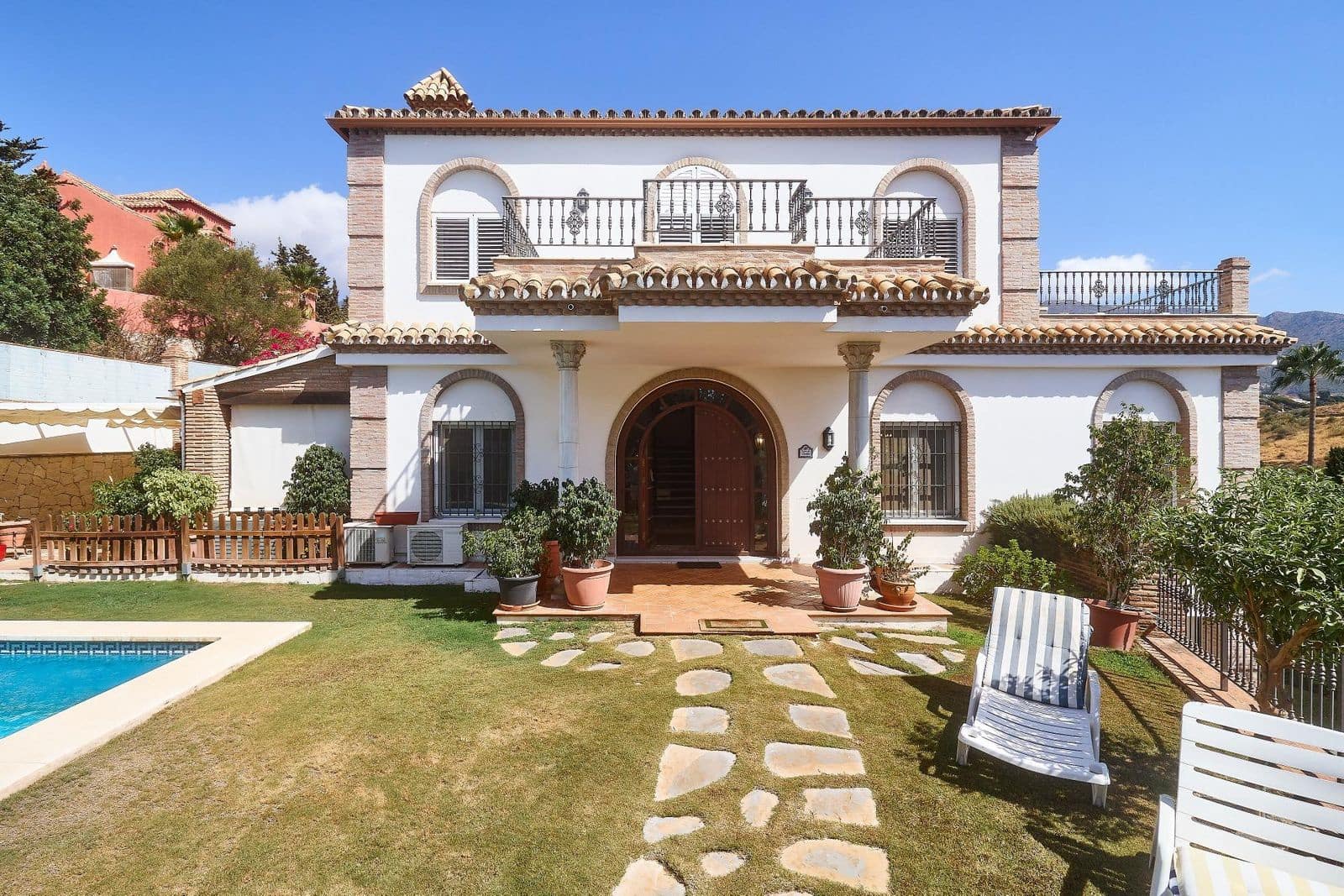 4 bedroom Villa for sale in Mijas Costa - € 1,300,000 (Ref: 9508568)