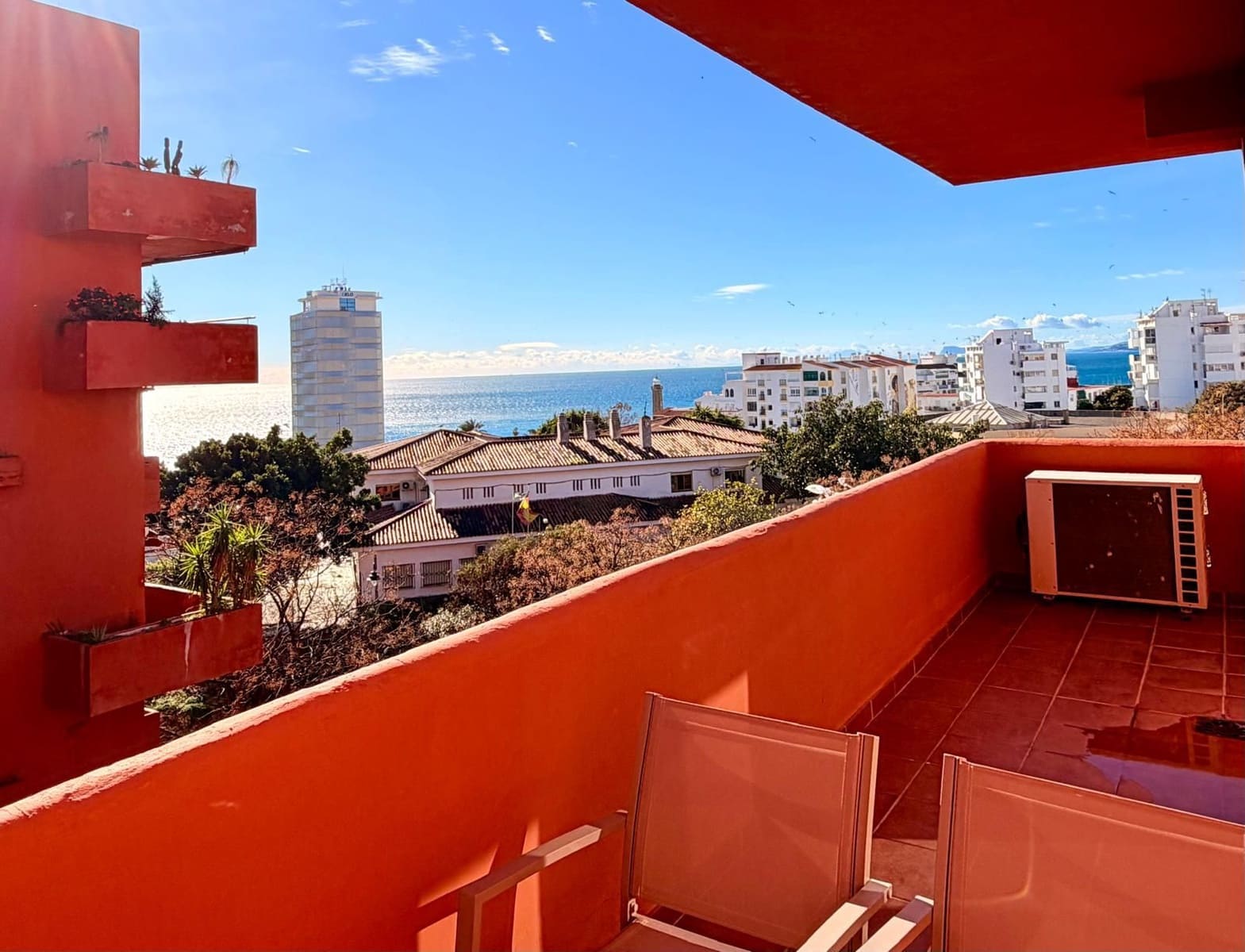 Apartamento de 2 habitaciones en Estepona en venta - 415.000 € (Ref: 9508570)