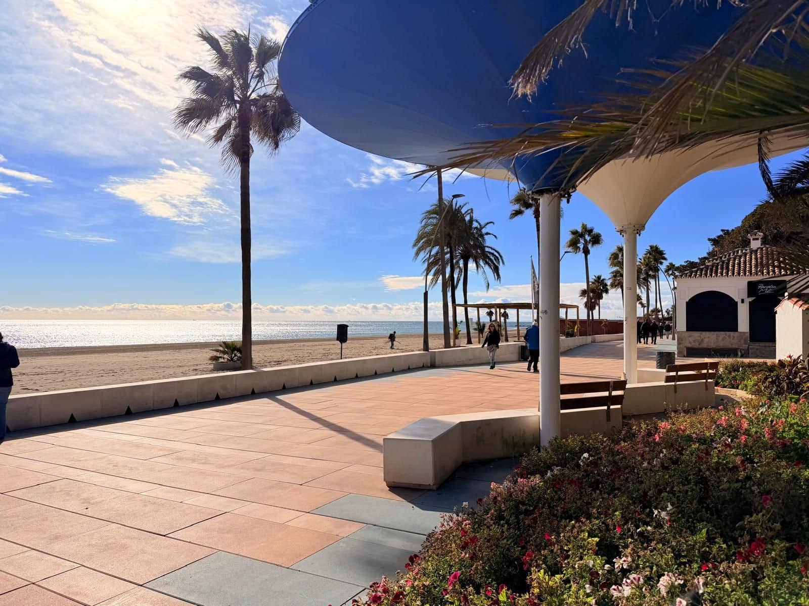 Apartamento de 2 habitaciones en Estepona en venta - 415.000 € (Ref: 9508570)