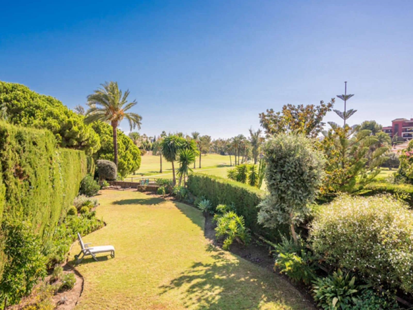 Casa de 3 habitaciones en Guadalmina en venta - 895.000 € (Ref: 9508572)