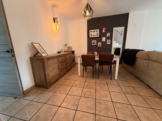 4 makuuhuone Omakotitalo myytävänä paikassa Calypso, Mijas - 549 000 € (Ref: 9508585)