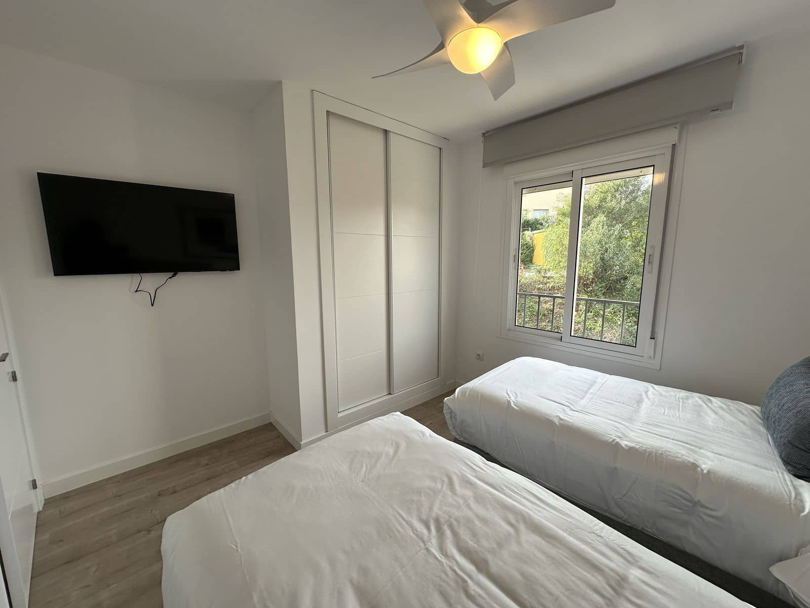 2 bedroom Townhouse for sale in Mijas Costa - € 380,000 (Ref: 9508586)