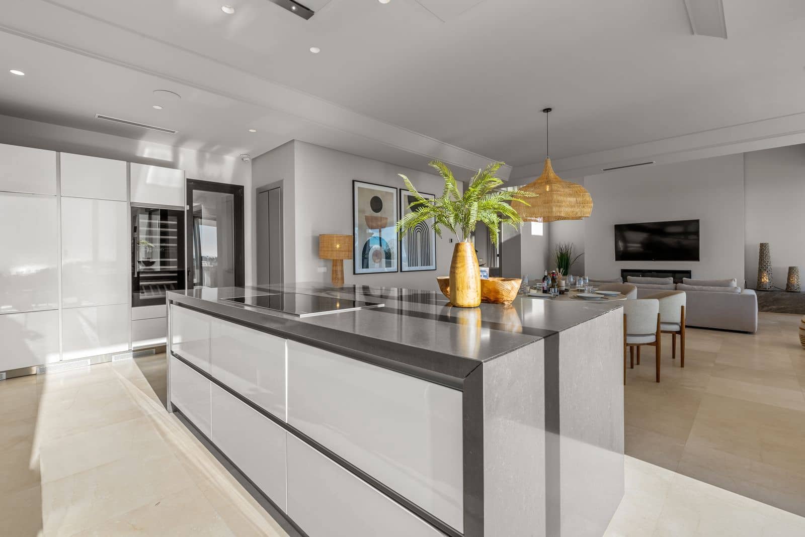 5 bedroom Villa for sale in El Paraiso - € 4,995,000 (Ref: 9508588)