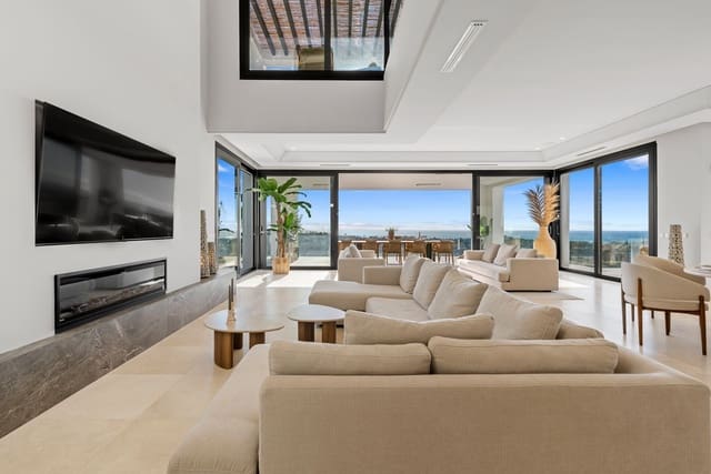 5 bedroom Villa for sale in El Paraiso, Estepona - € 4,995,000 (Ref: 9508588)