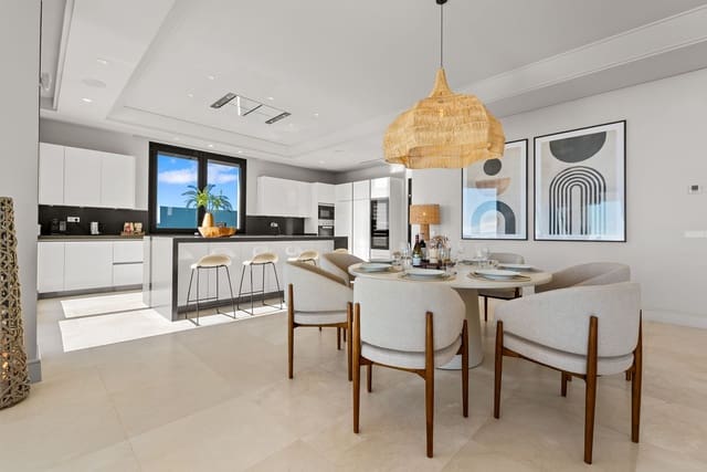 5 bedroom Villa for sale in El Paraiso, Estepona - € 4,995,000 (Ref: 9508588)