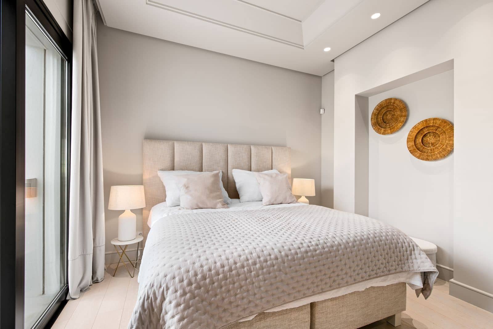 5 bedroom Villa for sale in El Paraiso - € 4,995,000 (Ref: 9508588)