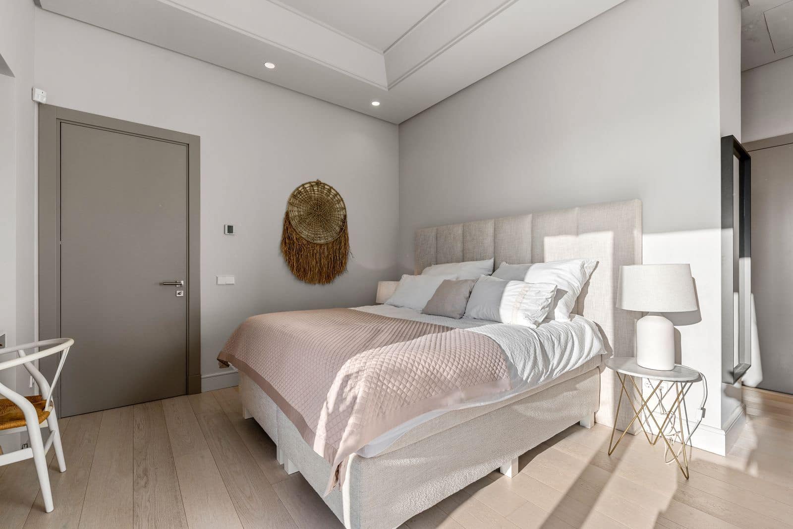 5 bedroom Villa for sale in El Paraiso - € 4,995,000 (Ref: 9508588)