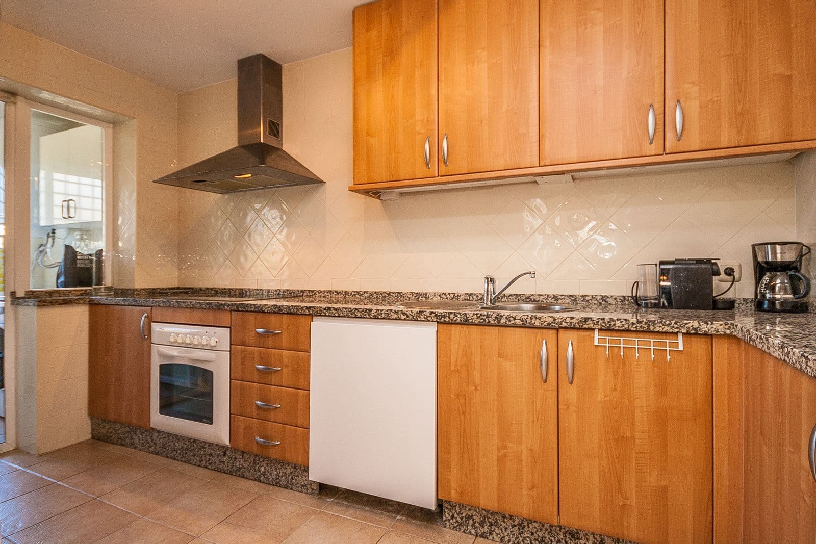 2 bedroom Penthouse for sale in Elviria - € 419,000 (Ref: 9508590)
