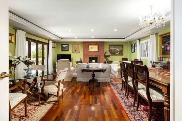 5 bedroom Villa for sale in Málaga city - € 2,500,000 (Ref: 9512113)