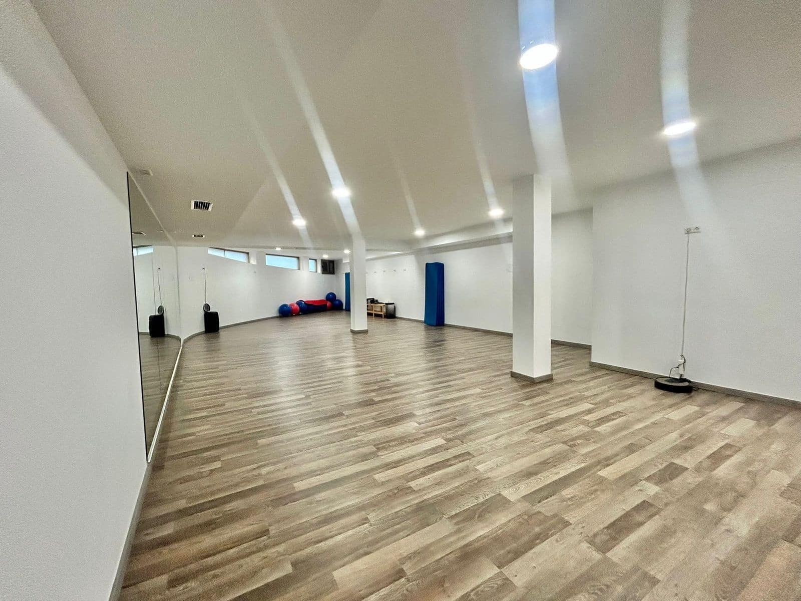 4 bedroom Business for sale in Mijas Costa - € 1,200,000 (Ref: 9512116)