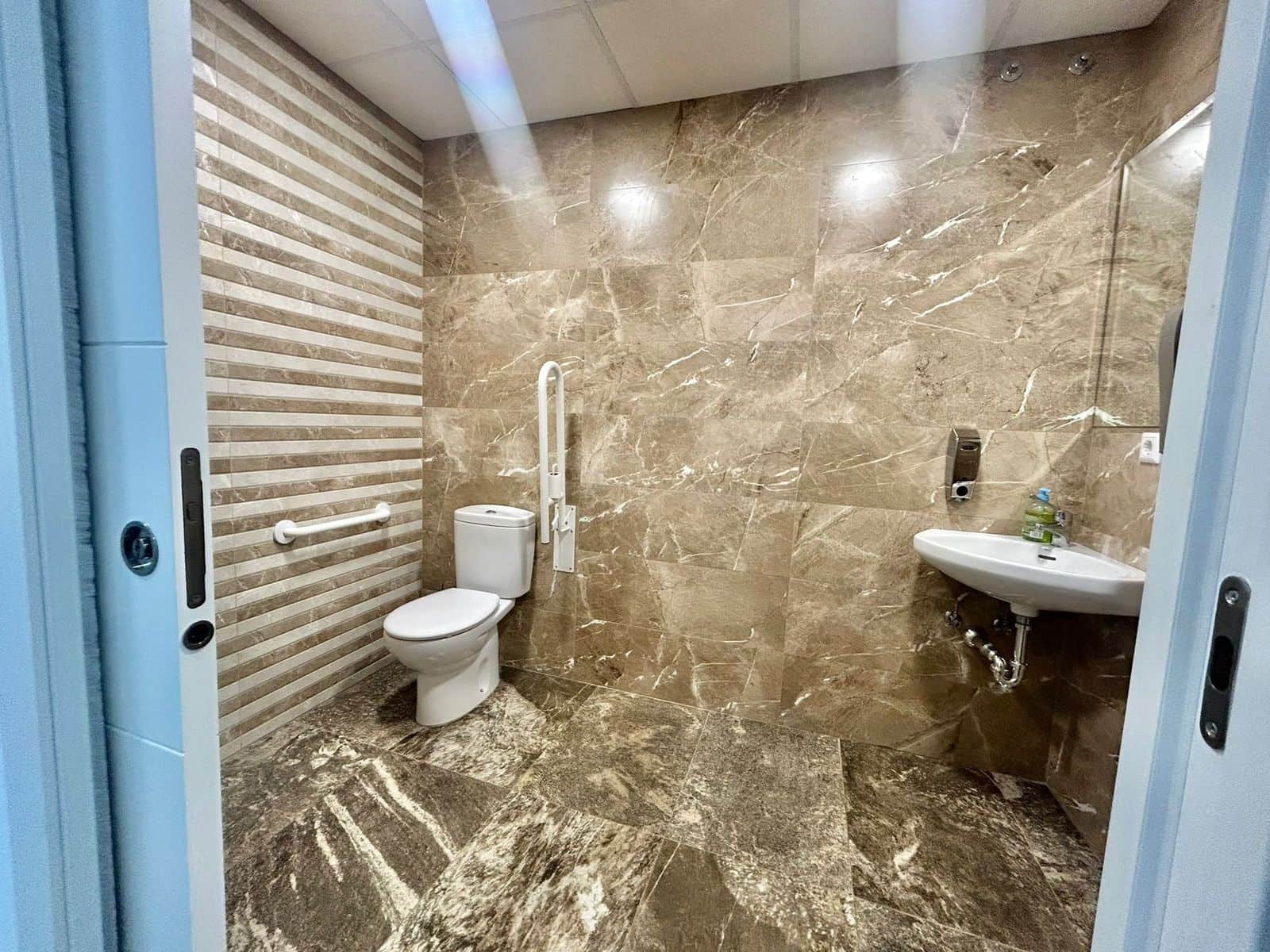 4 bedroom Business for sale in Mijas Costa - € 1,200,000 (Ref: 9512116)