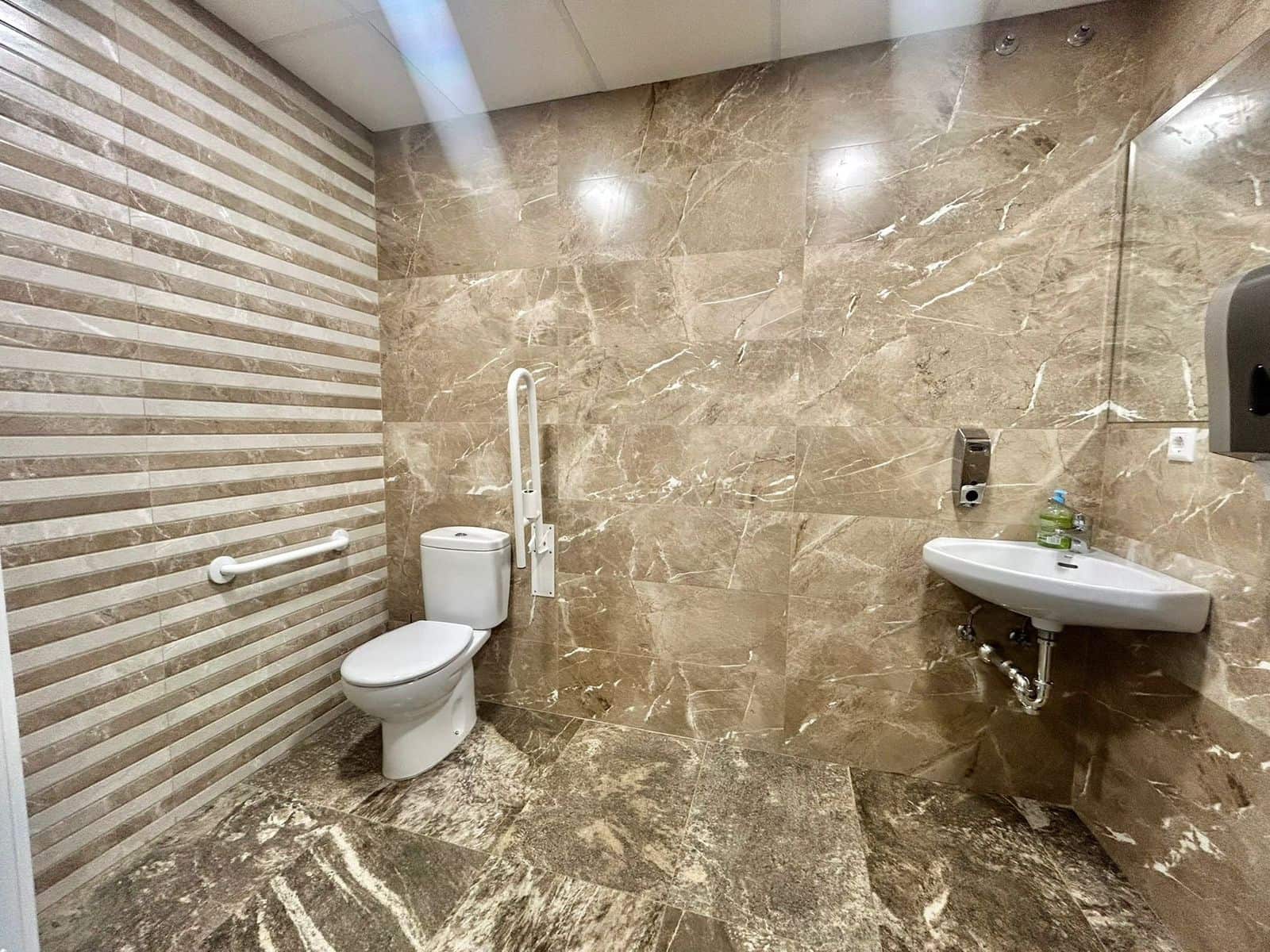 4 bedroom Business for sale in Mijas Costa - € 1,200,000 (Ref: 9512116)