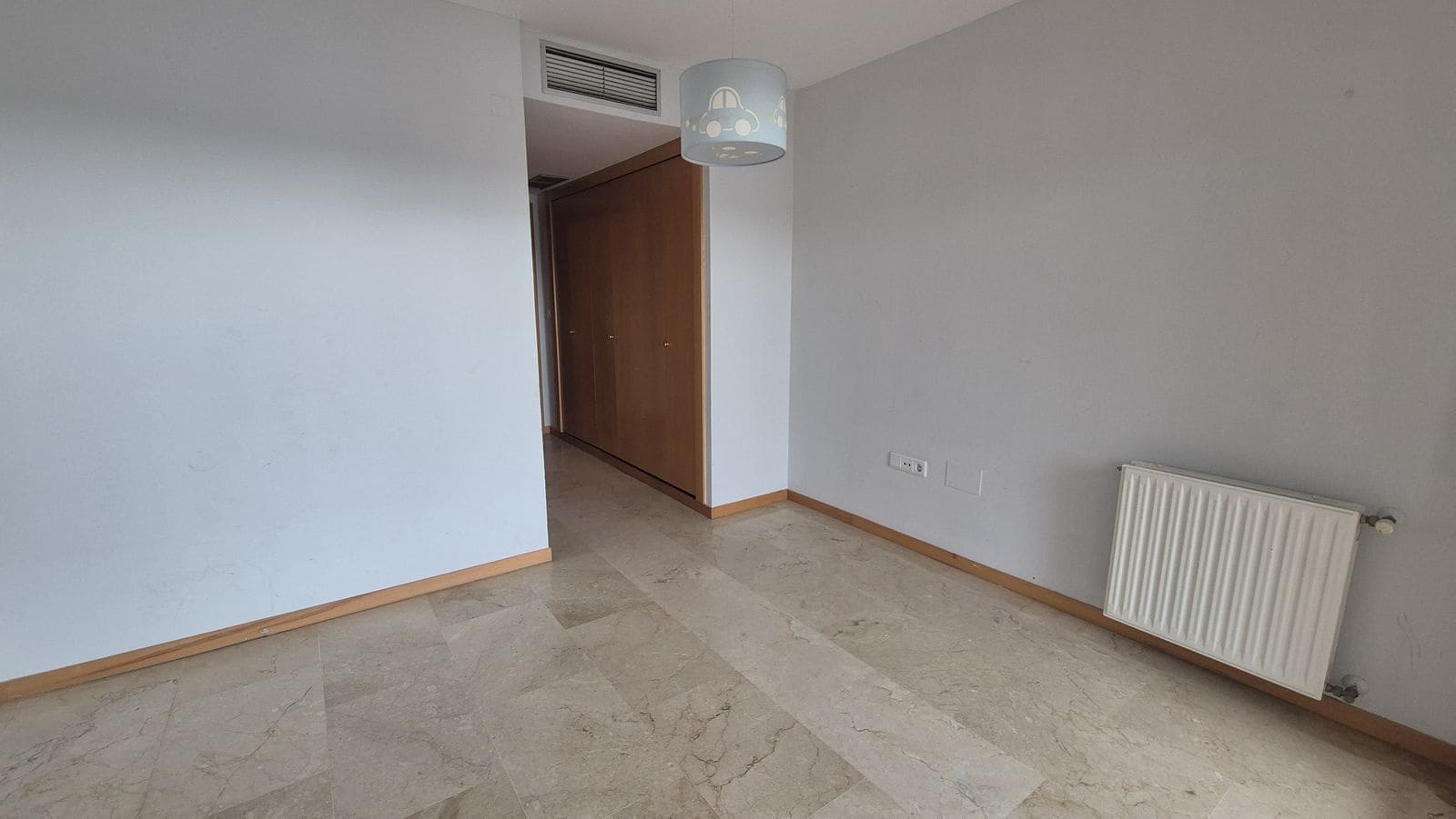 Apartamento de 2 habitaciones en Guadalmina en venta - 385.000 € (Ref: 9512121)