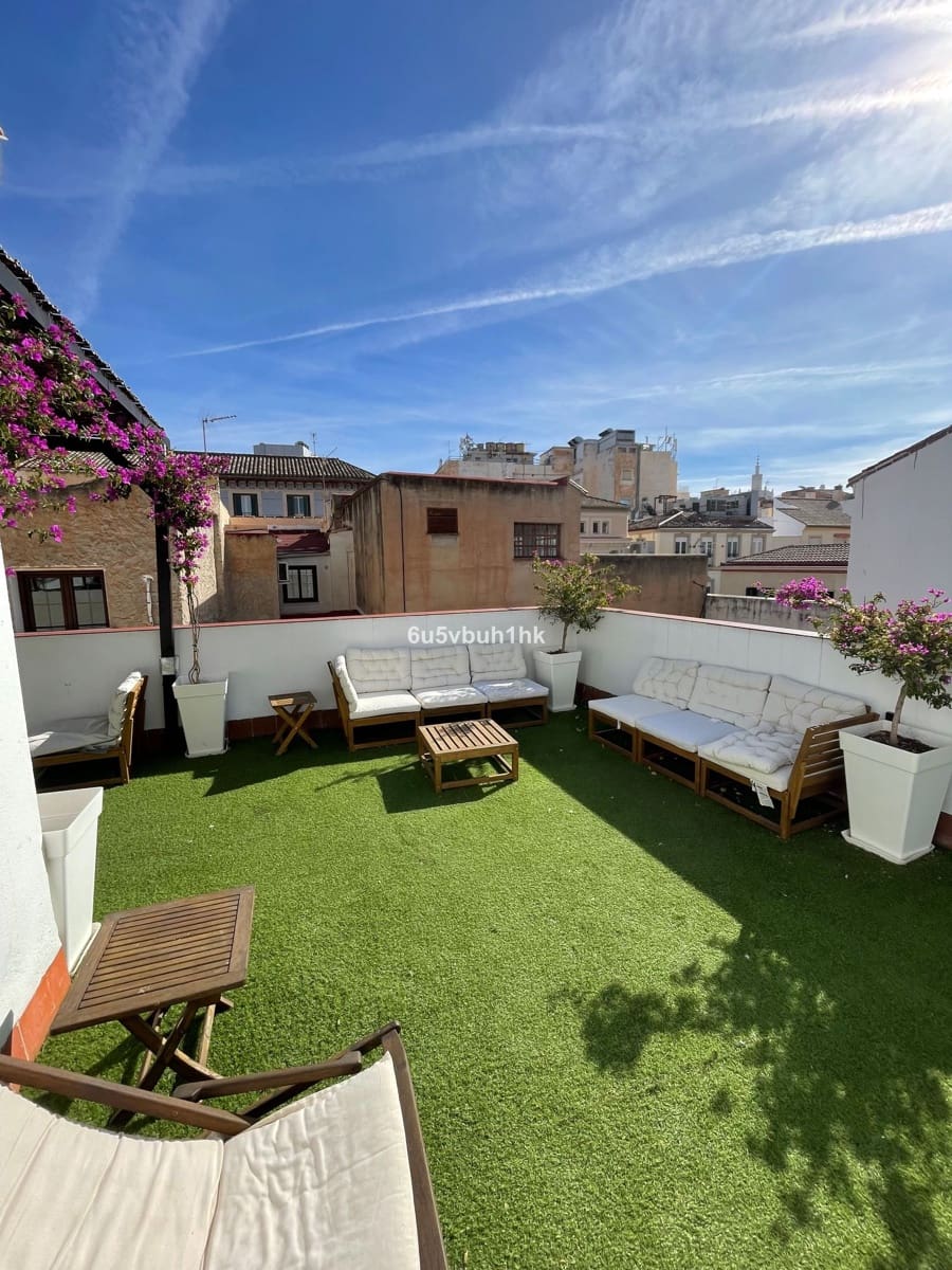 11 soveværelse Byhus til salg i Malaga by - € 3.500.000 (Ref: 9512123)