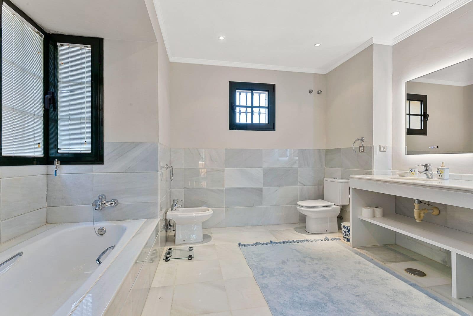 5 bedroom Villa for sale in Guadalmina - € 3,600,000 (Ref: 9512126)