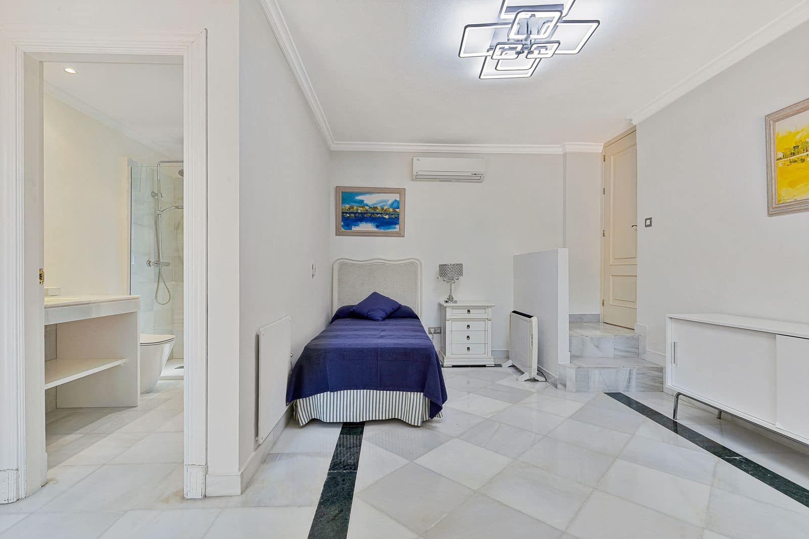 5 bedroom Villa for sale in Guadalmina - € 3,600,000 (Ref: 9512126)